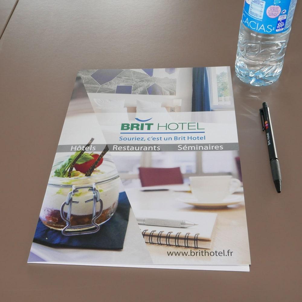 Brit Hotel Du Stade Rennes Ouest Eksteriør billede