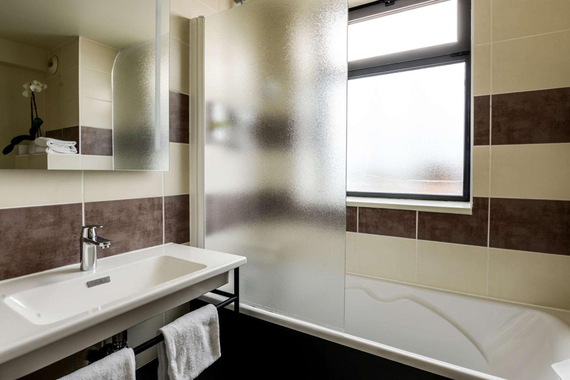 Brit Hotel Du Stade Rennes Ouest Eksteriør billede