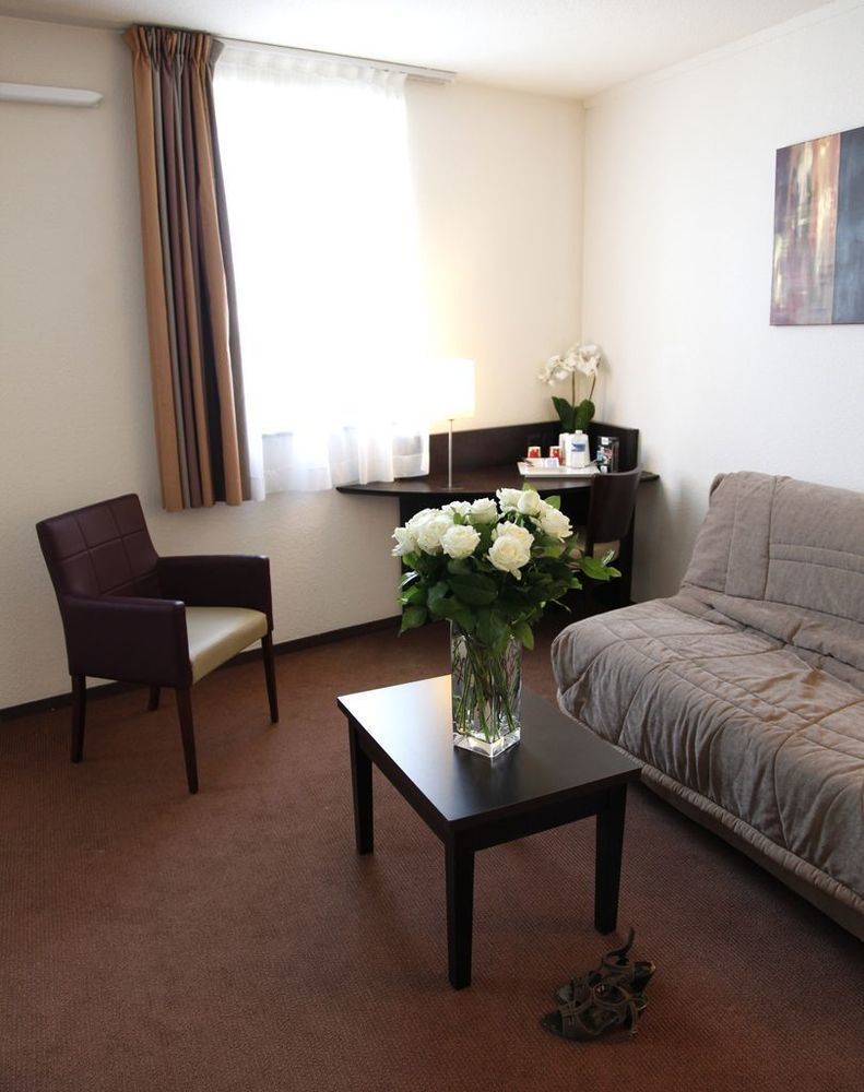 Brit Hotel Du Stade Rennes Ouest Eksteriør billede