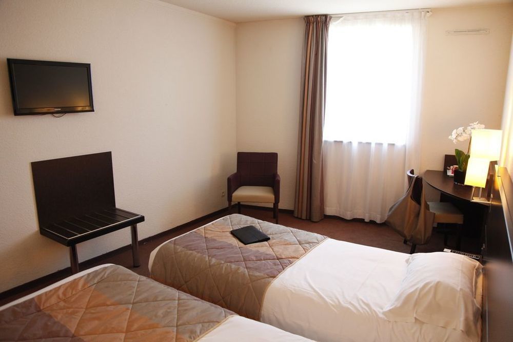 Brit Hotel Du Stade Rennes Ouest Eksteriør billede